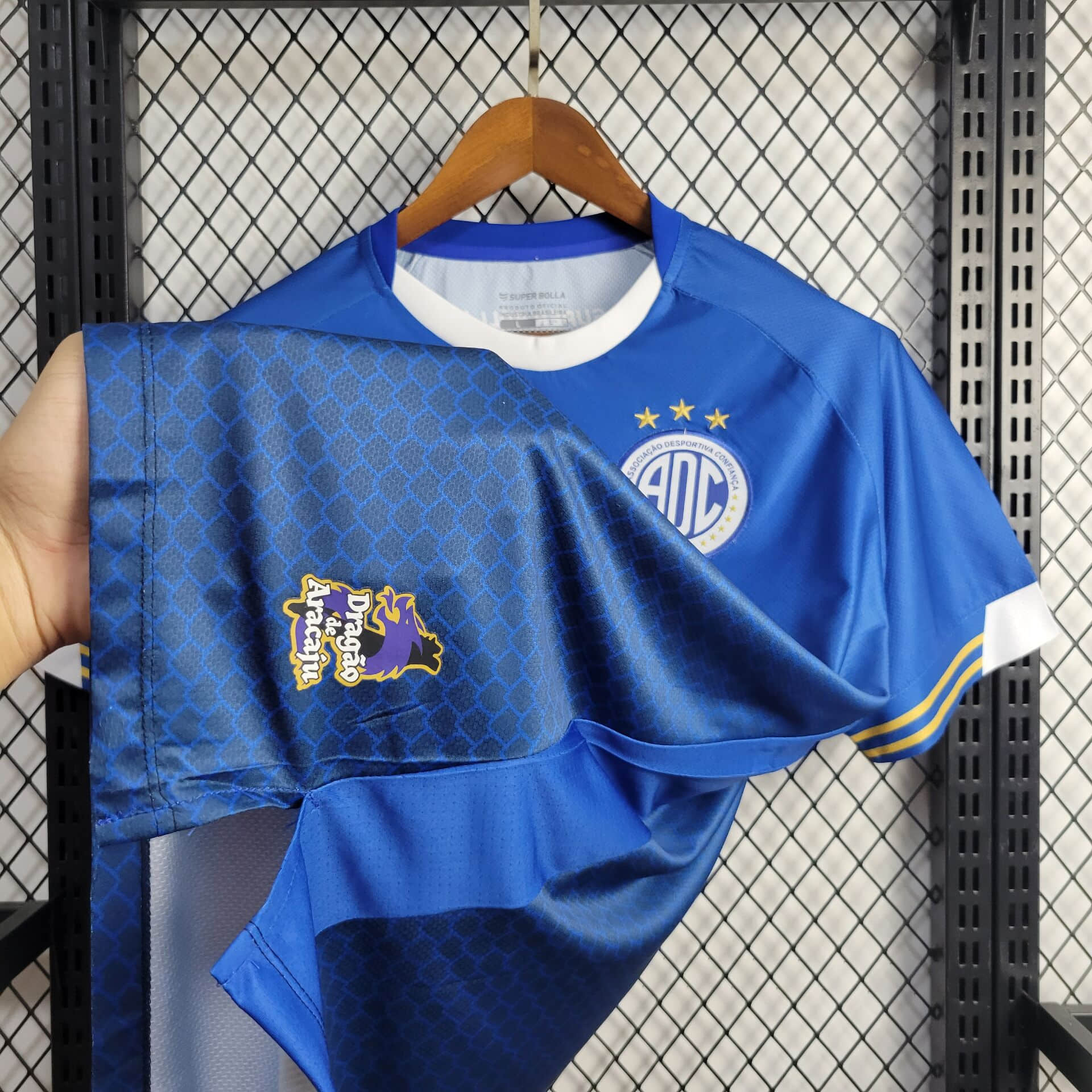 0bcfc149ddb7ba9f9c742ab2bbdc68e8.jpg Mens AD Confianca 2024/25 Home Jersey - Image 8