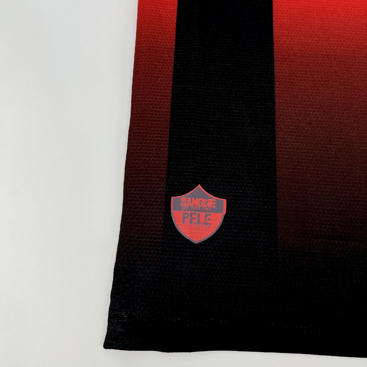 18ed3e88befe91b43e7aa097fc49bd87.jpg Mens Vitoria 2024/25 Home Jersey - Image 4