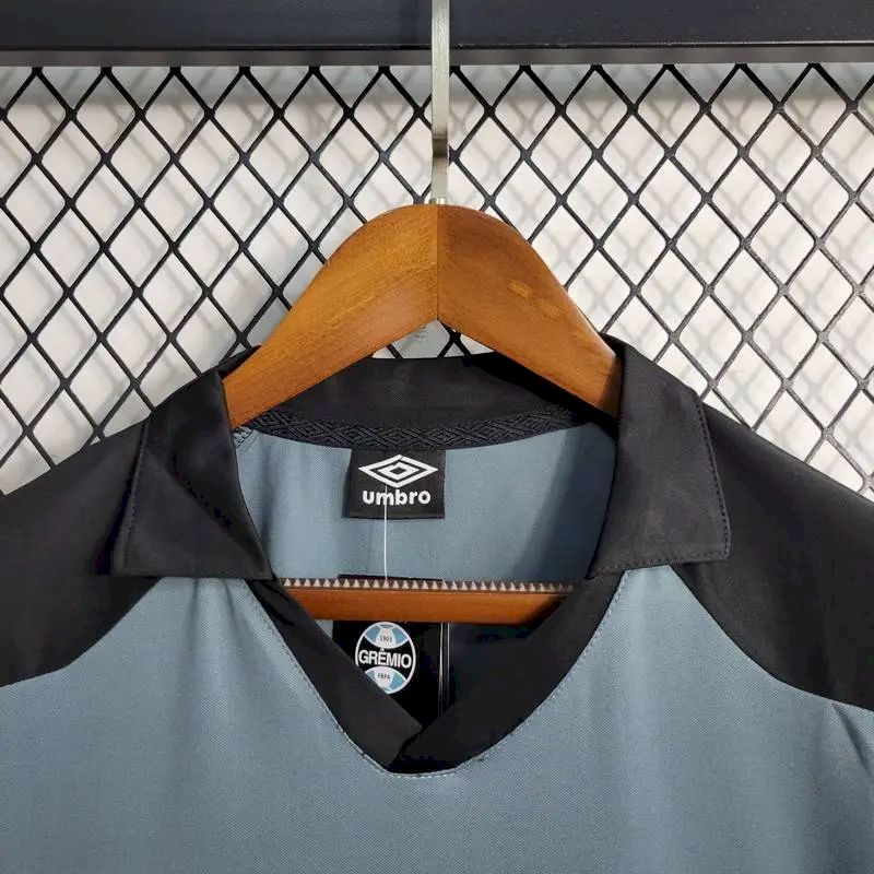 1c2902d37f20eef07d42085365f526720.jpg Mens Grêmio 2023/24 Pre-Match Jersey Grey - Image 3