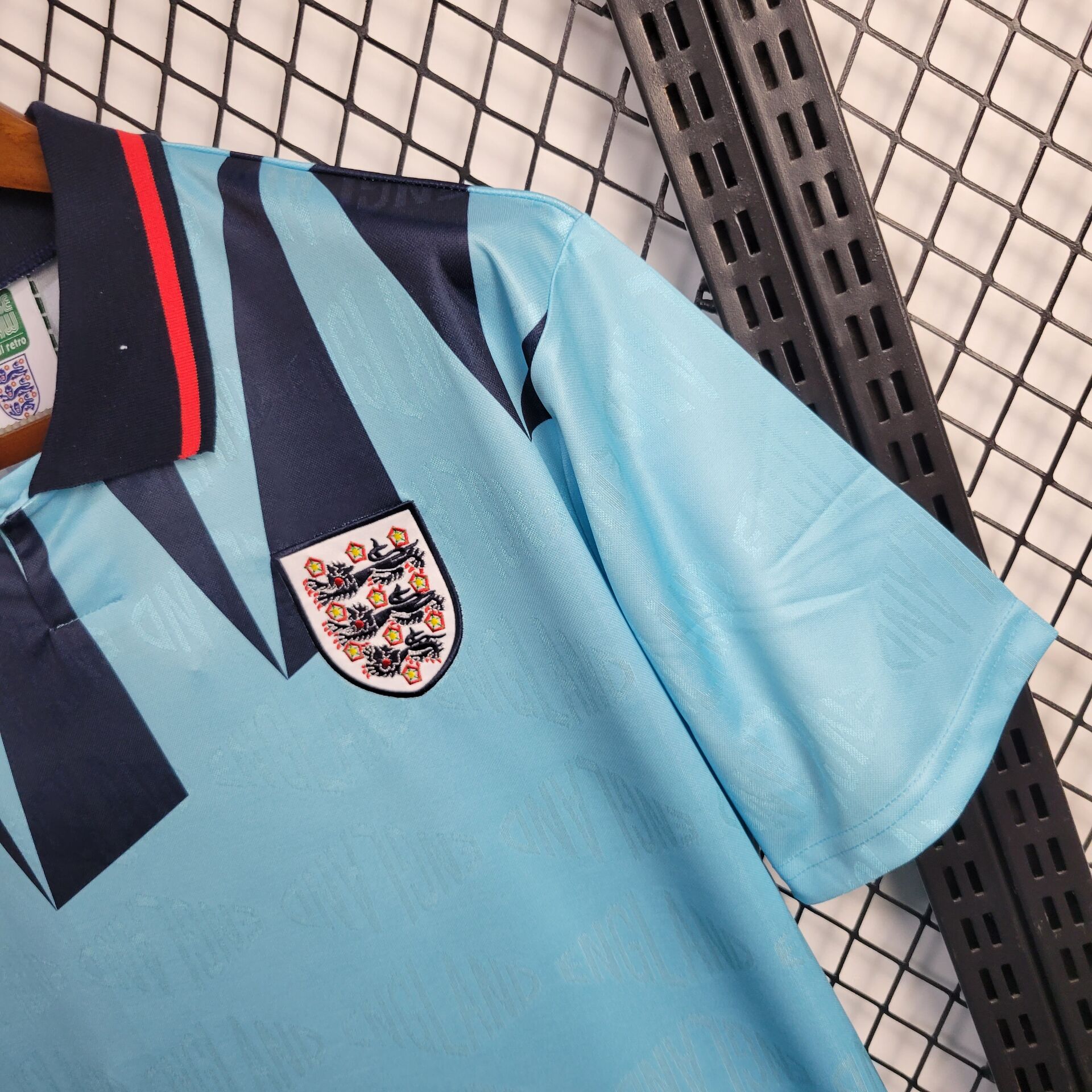 1ce5a32a8d6282396e12461afe2d4a9b.jpg Retro England 1992 Third Jersey - Image 5