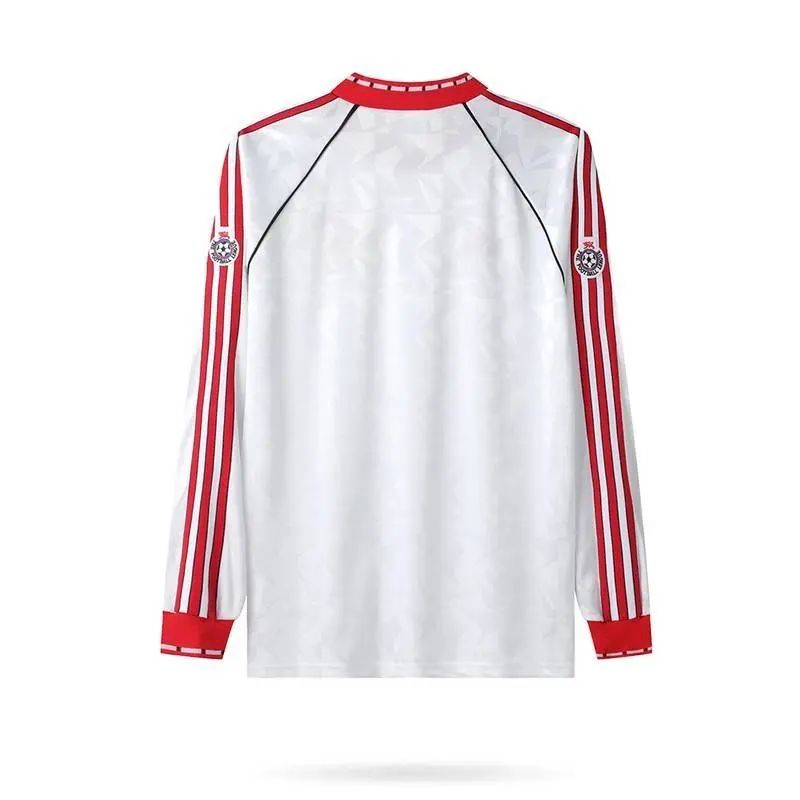 2023050804325282.jpg Retro Manchester United 1991 Cup Winners Cup Long Sleeve Jersey - Image 9