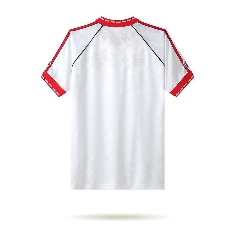 2023050804341387.jpg Retro Manchester United 1991 Cup Winners Cup Jersey - Image 9
