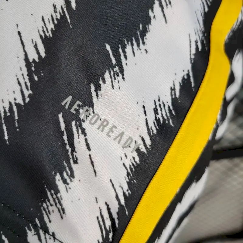 2023052909303342.jpg Mens Juventus 2023/24 Home Long Sleeve Jersey - Image 10