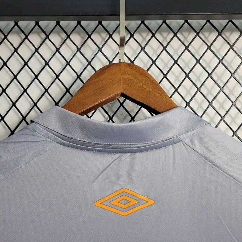 2023062115321230.jpg Mens Fluminense 2023/24 Pre-Match Jersey Grey - Image 3