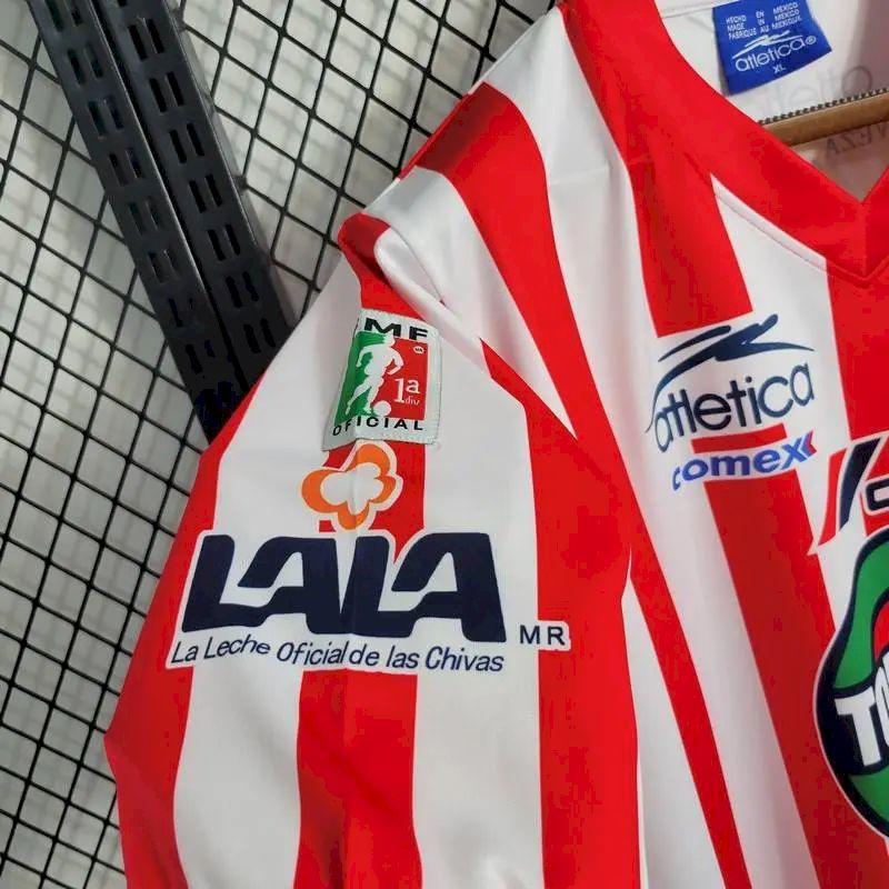 2023071816481142.jpg Retro Chivas 2001/02 Home Jersey - Image 10