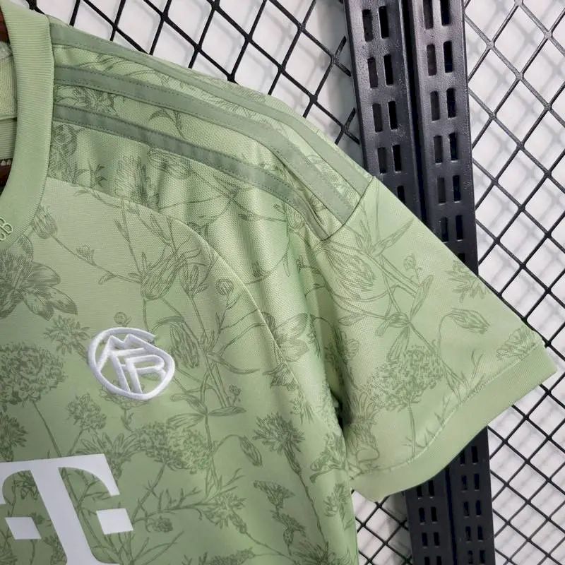 2023071817210042.jpg Mens Bayern Munich 2023/24 Oktoberfest Jersey - Image 6