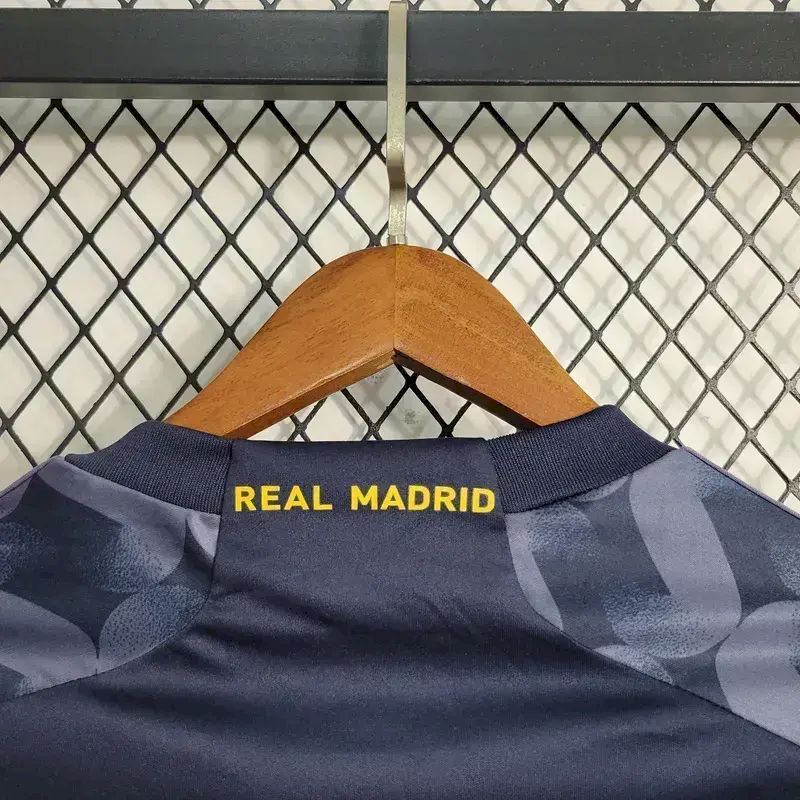 2023080207402286.jpg Mens Real Madrid 2023/24 Away Jersey - Image 8