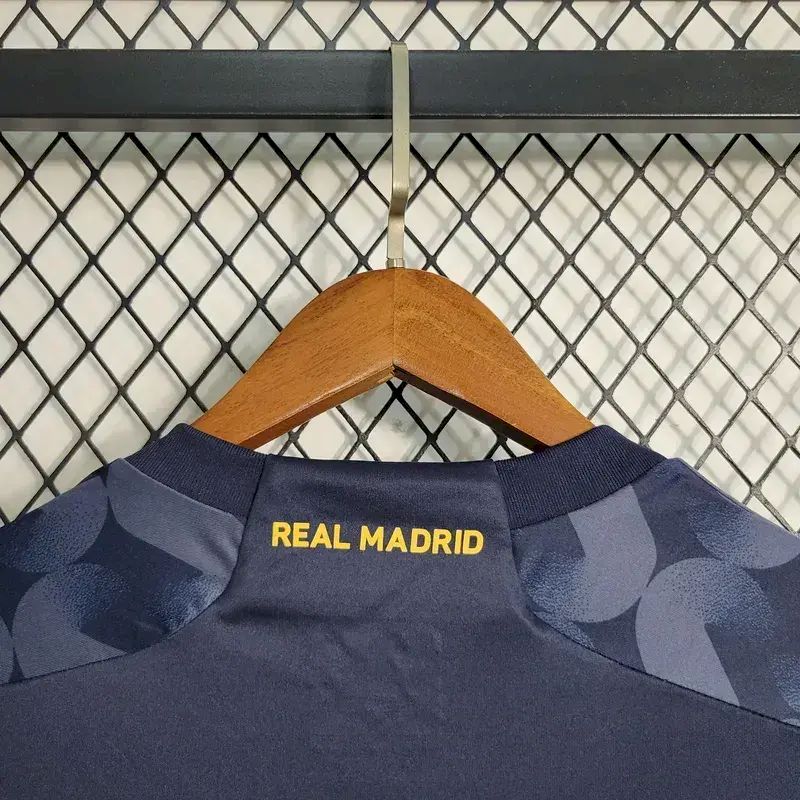 2023081511150549.jpg Mens Real Madrid 2023/24 Away Long Sleeve Jersey - Image 9