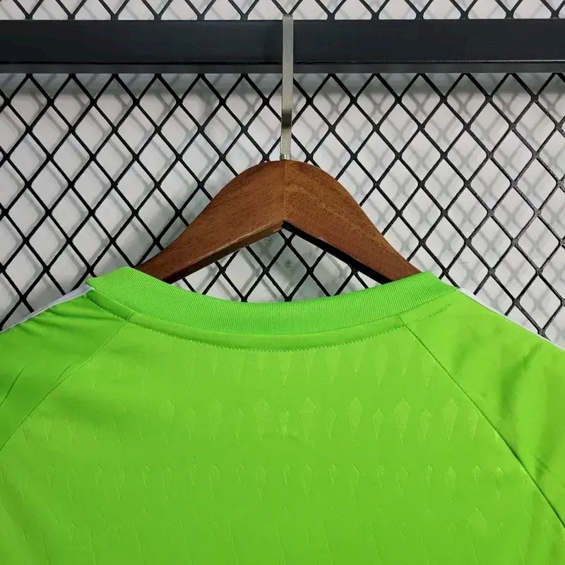 2023081802562872.jpg Mens Manchester United 2023/24 Goalkeeper Jersey - Image 6