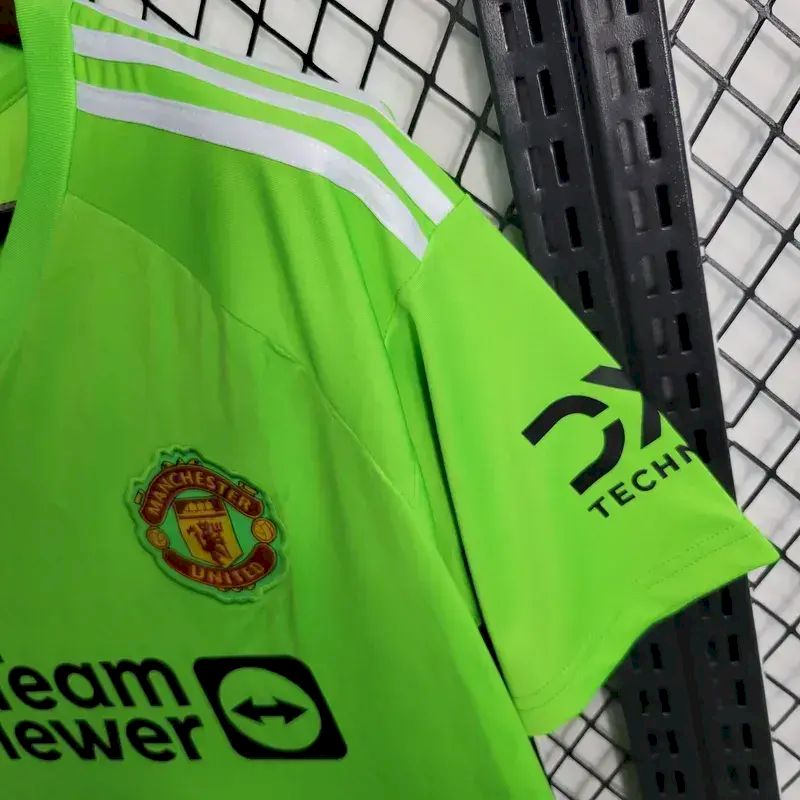 2023081802564348.jpg Mens Manchester United 2023/24 Goalkeeper Jersey - Image 10