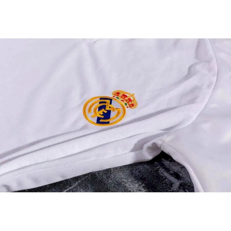 2023100510452067.jpg Retro Real Madrid 2001/02 Home Long Sleeve Jersey - Image 6