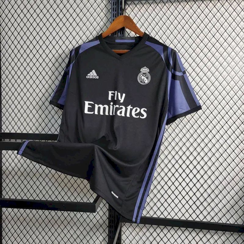 2023111708515131.jpg Retro Real Madrid 2016/17 Third Jersey - Image 1