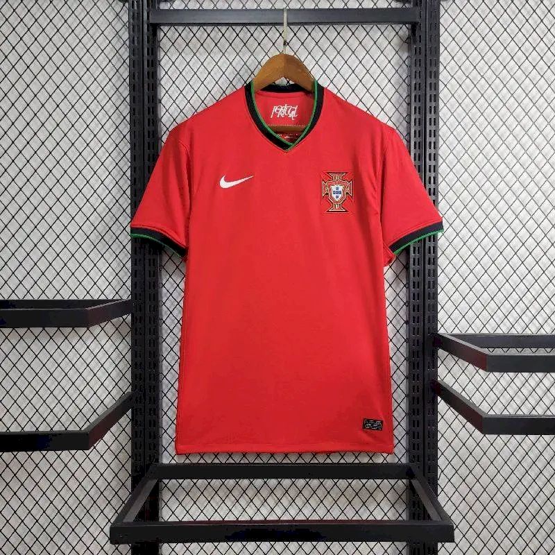 2024022318000392.jpg Mens Portugal 2024/25 Euro Home Jersey - Image 2
