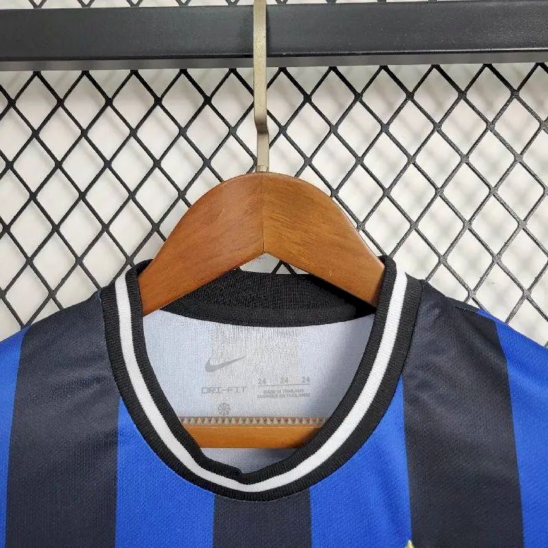 2024022319355230.jpg Kids Inter Milan 2009/10 Home Kids Retro And Shorts - Image 6
