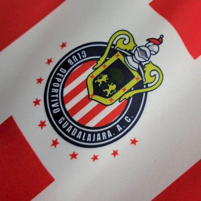 2024022604424261.jpg Retro Chivas 2002/03 Home Jersey - Image 4