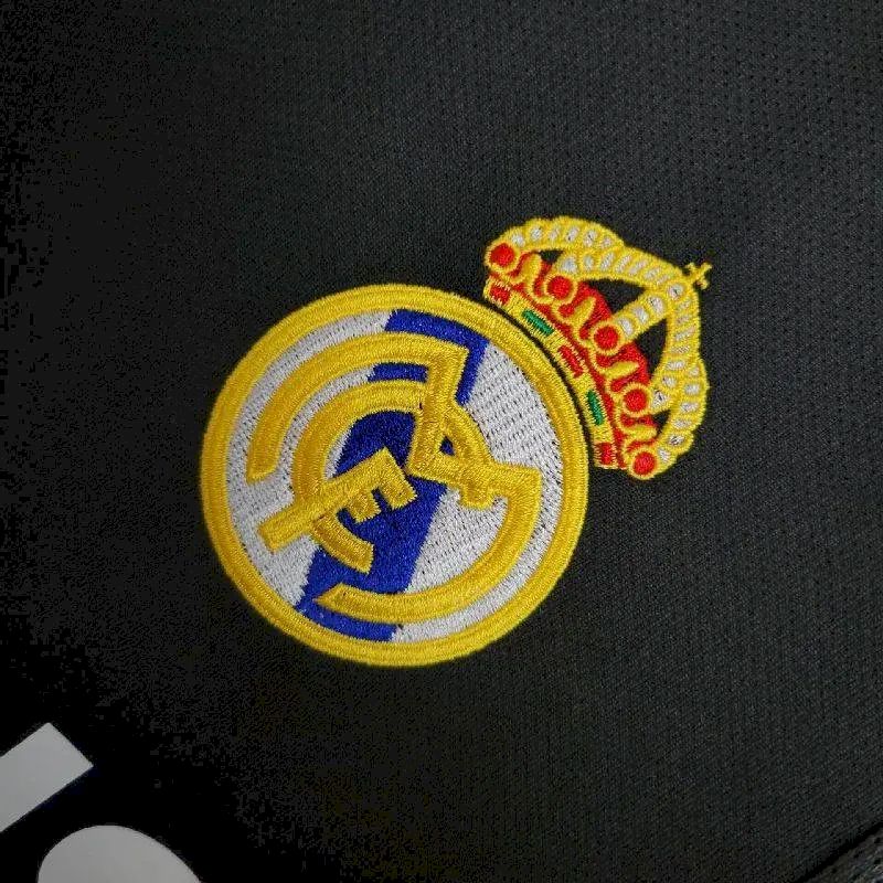 2024022612253410.jpg Retro Real Madrid 2004/05 Away Jersey - Image 4
