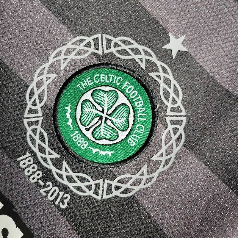 2024022612580176.jpg Retro Celtic 2012/13 125th Anniversary Edition Jersey - Image 3