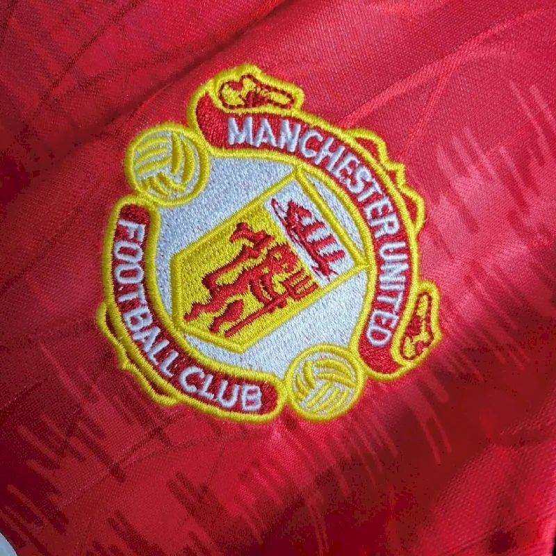 2024022613533048.jpg Retro Manchester United 1990/92 Home Jersey - Image 9