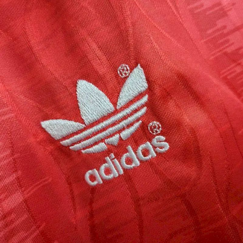 2024022613534568.jpg Retro Manchester United 1990/92 Home Jersey - Image 5
