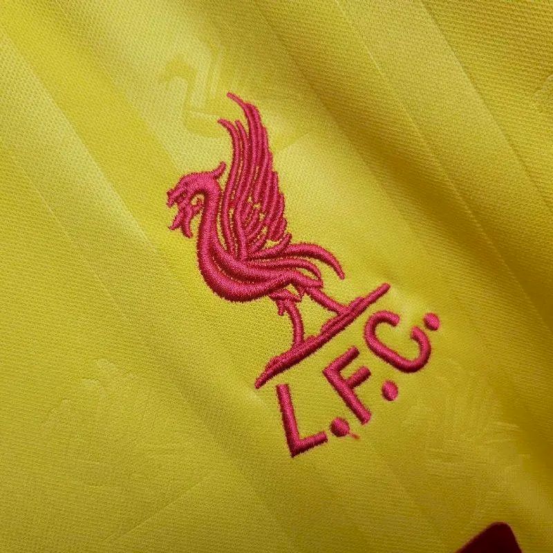2024022614092934.jpg Retro Liverpool 1985/86 Third Jersey - Image 7