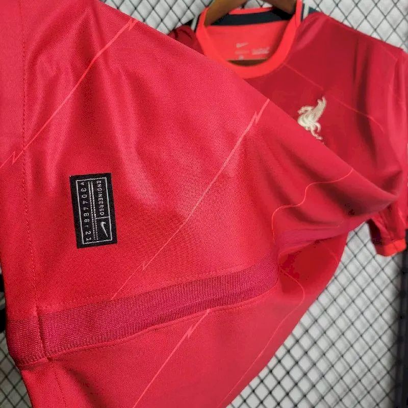 2024022811035717.jpg Retro Liverpool 2021/22 Home Jersey - Image 3