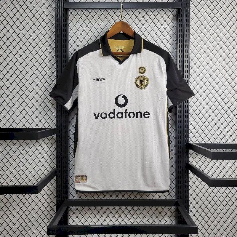 2024031715573639.jpg Retro Manchester United 2001/02 Centenary Reversible Away And Third Jersey - Image 10