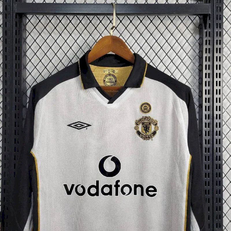 2024031716020131.jpg Retro Manchester United 2001/02 Centenary Reversible Away And Third Long Sleeve Jersey - Image 3