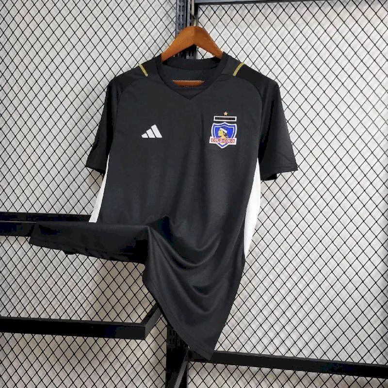 2024031716343292.jpg Mens Colo Colo 2024/25 Pre-Match Jersey - Image 1