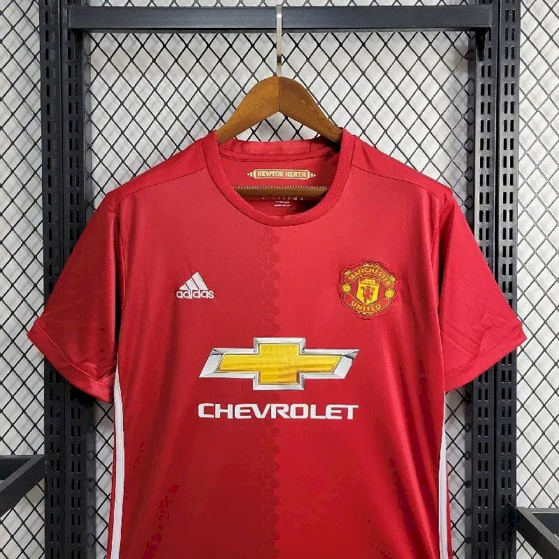 2024031917231311.jpg Retro Manchester United 2016/17 Home Jersey - Image 5