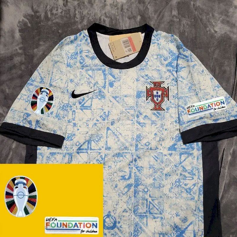 2024032516344141.jpg Kids Portugal 2024/25 Euro Away Kit - Image 3