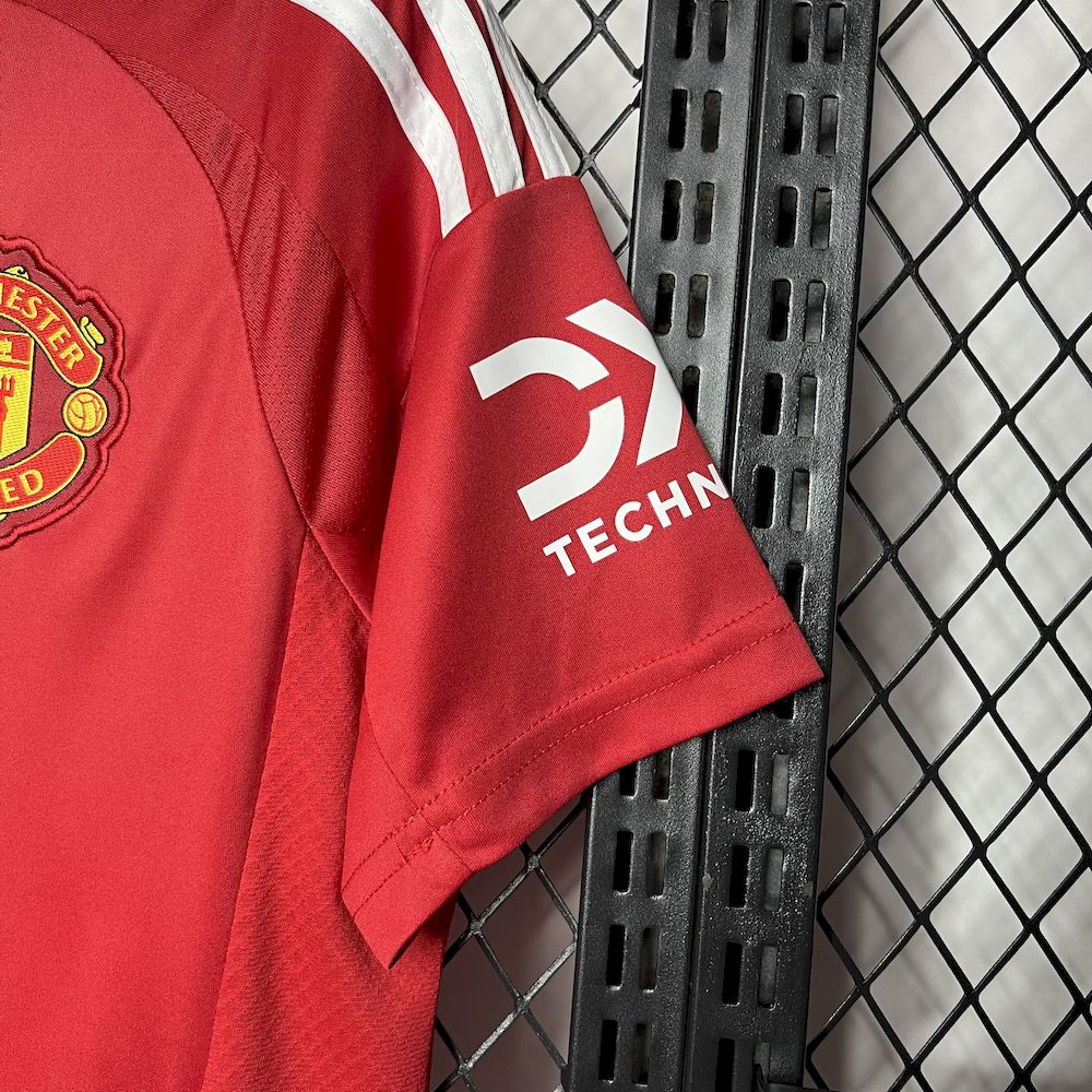 2024060221382772.jpg Mens Manchester United 2024/25 Home Jersey - Image 5