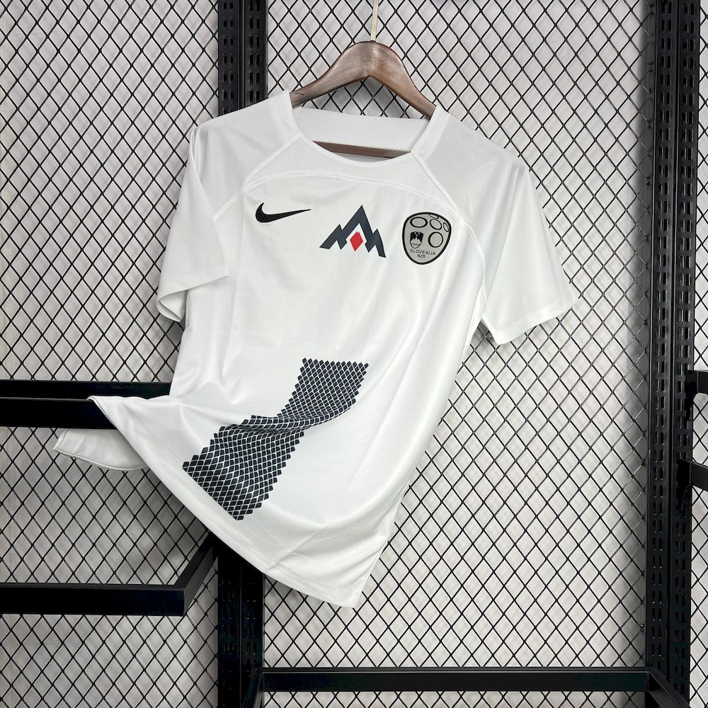 202406082041216.jpg Mens Slovenia 2024/25 Euro Home Jersey - Image 1