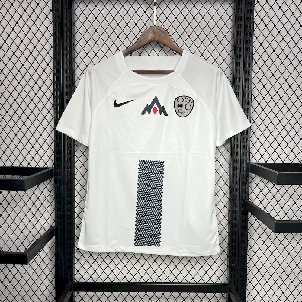 2024060820414949.jpg Mens Slovenia 2024/25 Euro Home Jersey - Image 3