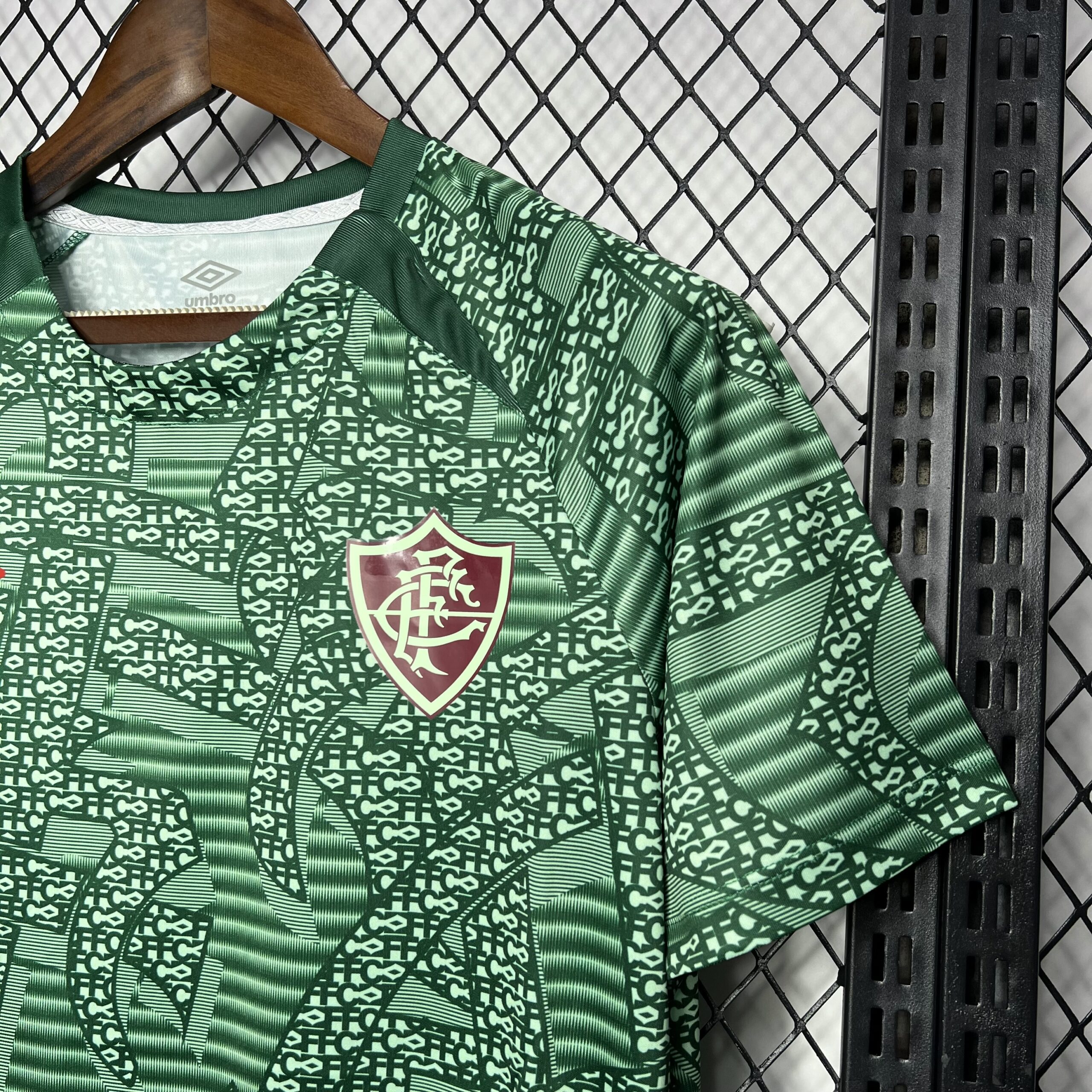 2024060821453167.jpg Mens Fluminense 2024/25 Pre-match Jersey - Image 5