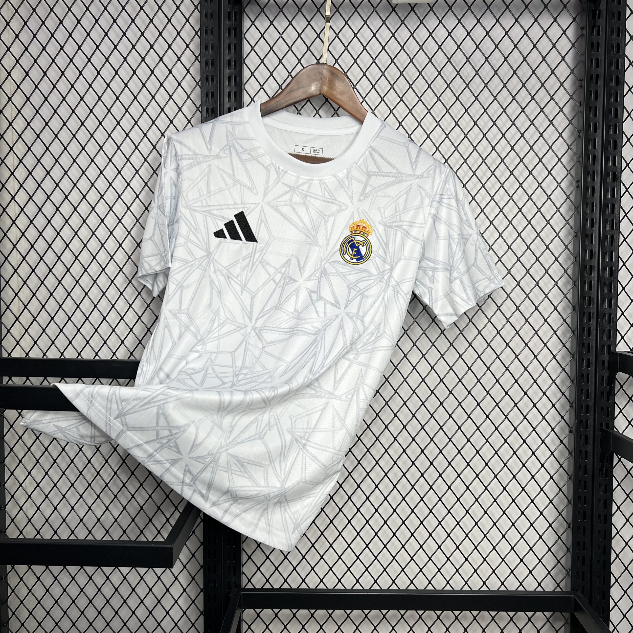 202406082230475.jpg Mens Real Madrid 2024/25 Pre-match Jersey - Image 1
