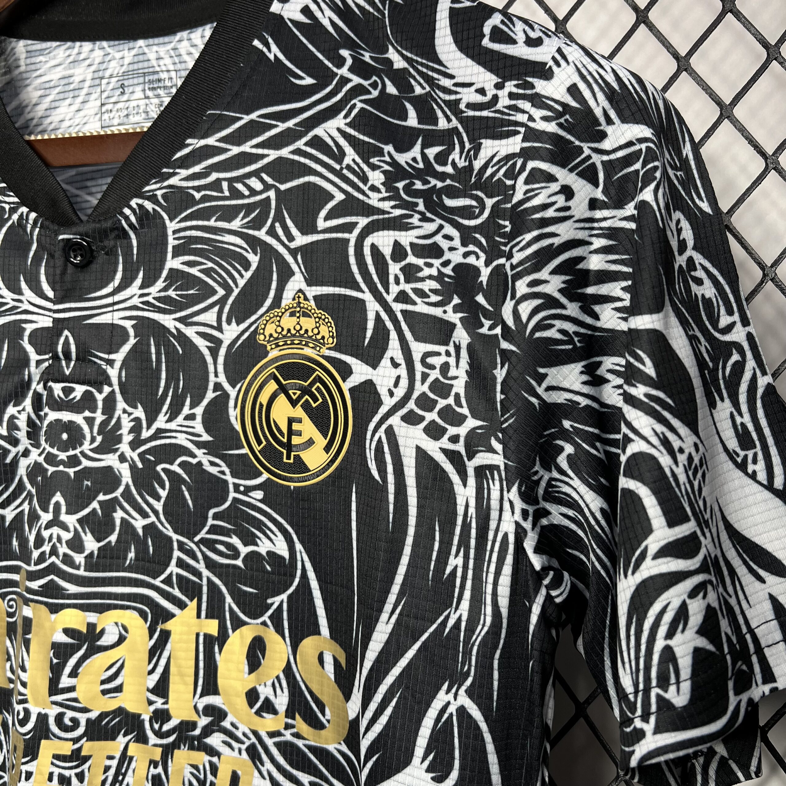 2024060822310925.jpg Mens Real Madrid 2024/25 Special Edition Jersey - Image 6