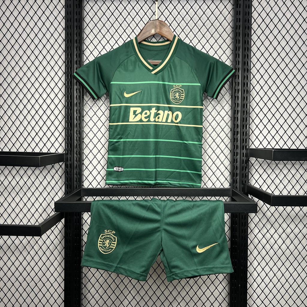 2024061322503579.jpg Kids Sporting CP 2024/25 Away Kit - Image 1