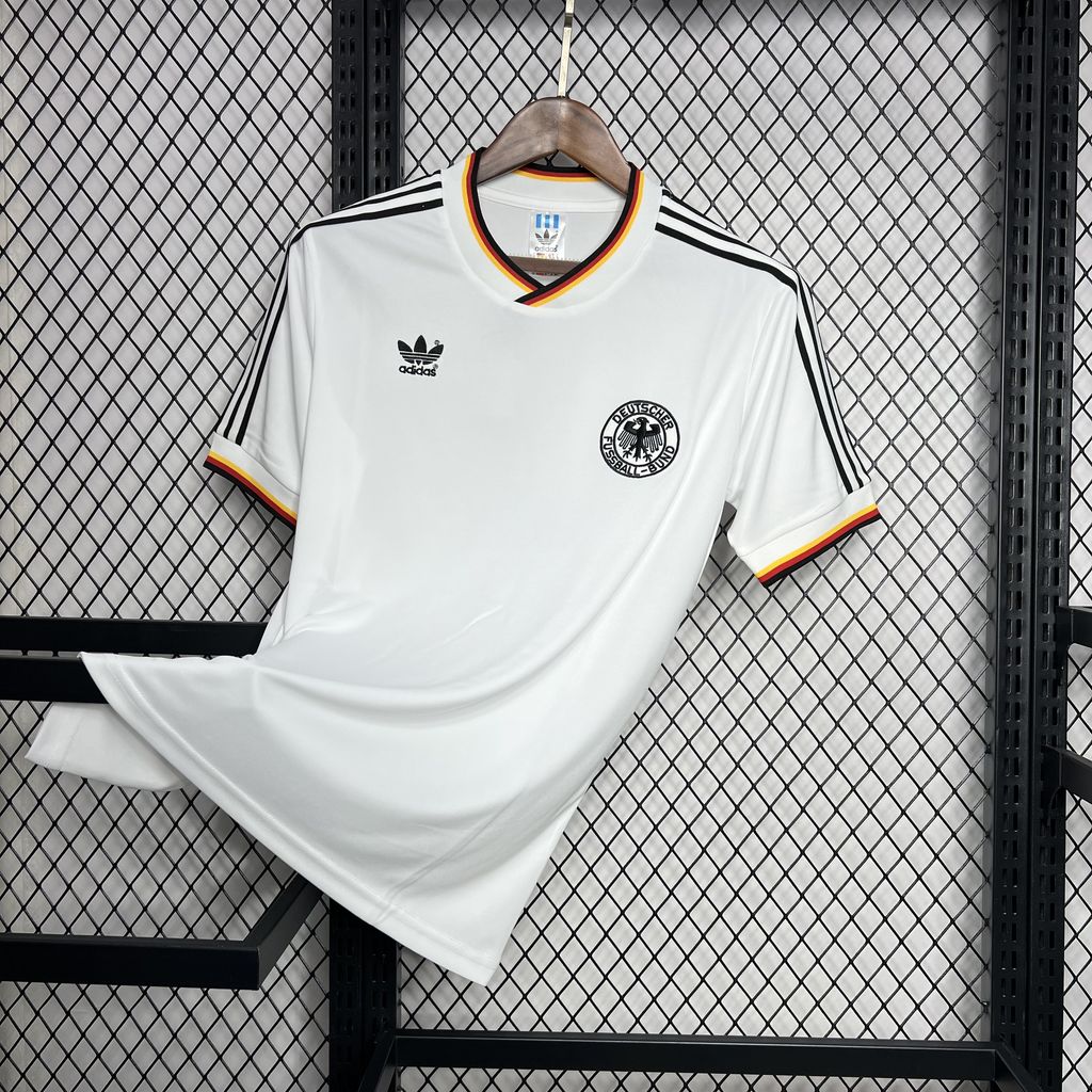 202406250648314.jpg Retro Germany 1986 Home Jersey - Image 4