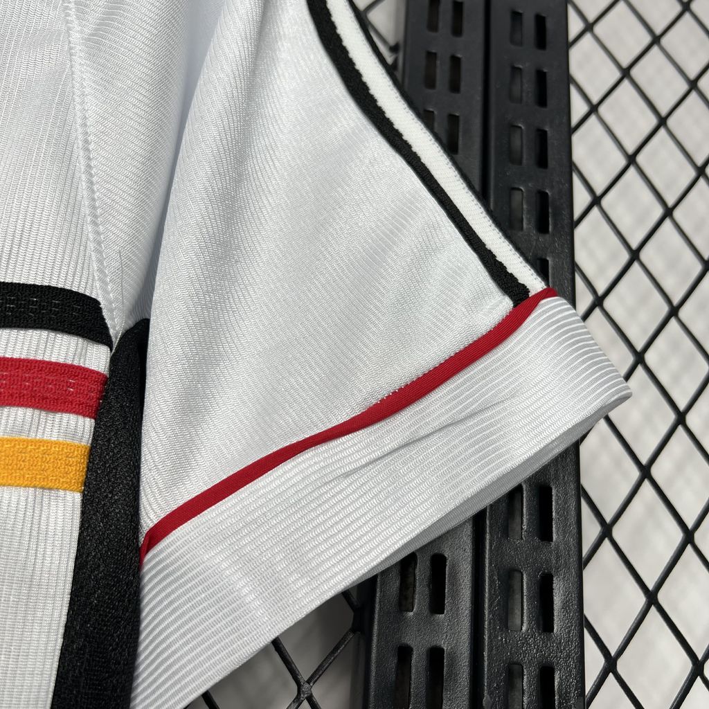 202406250649587.jpg Retro Germany 1998 Home Jersey - Image 6