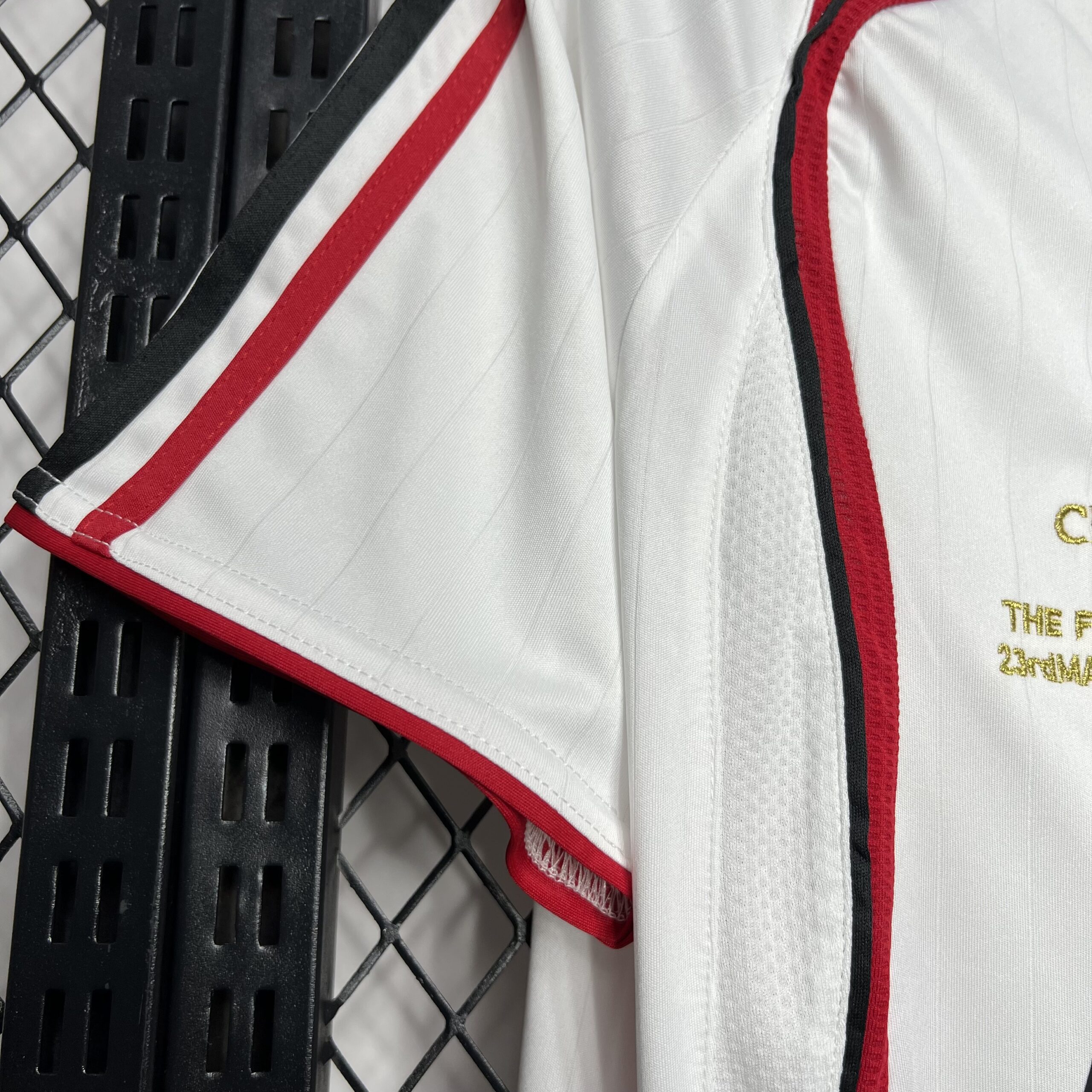 2024062521270496.jpg Retro AC Milan 2006/07 Away Jersey - Image 6