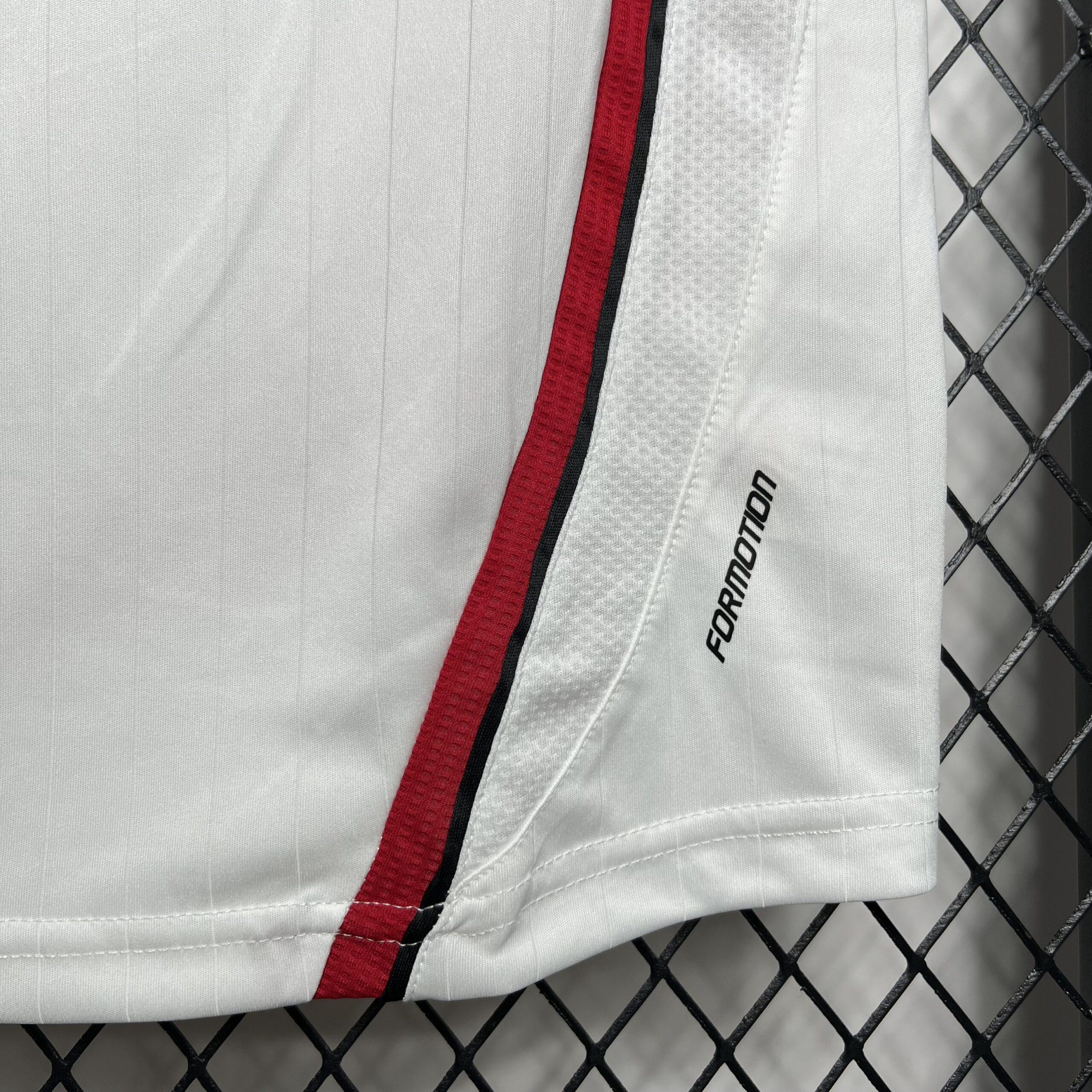 2024062521271867.jpg Retro AC Milan 2006/07 Away Jersey - Image 4