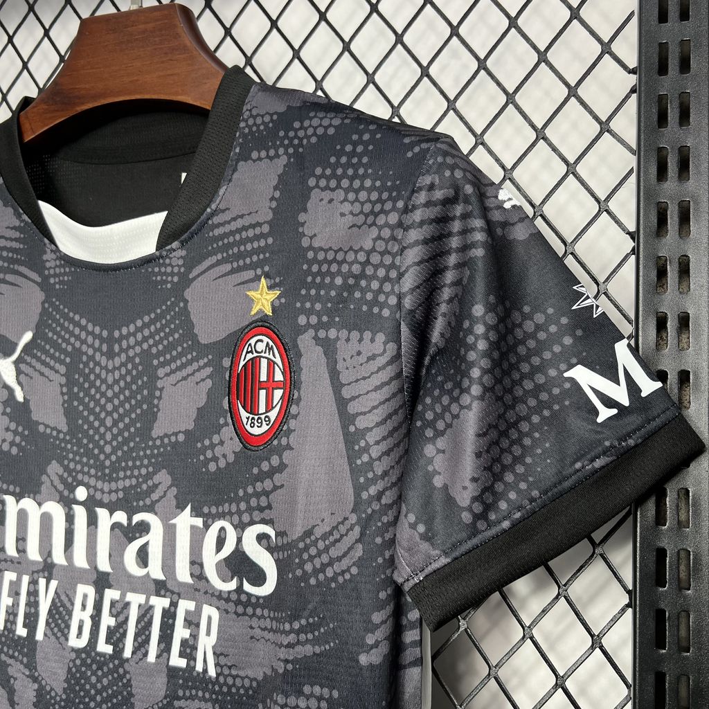 2024070712103243.jpg Kids AC Milan 2024/25 Goalkeeper Kit - Image 5