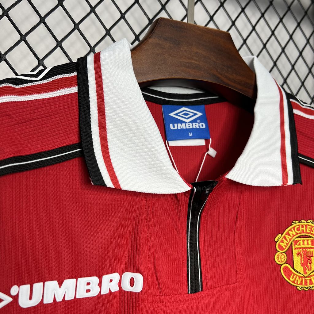 2024070712271270.jpg Retro Manchester United 1998/99 Home Jersey - Image 5