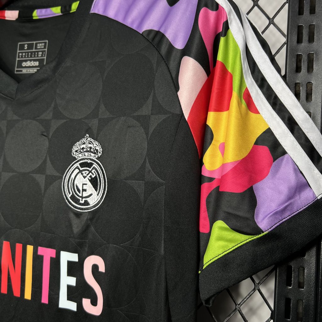 2024070713410770.jpg Mens Real Madrid 2024/25 Pre-Match Jersey - Image 5