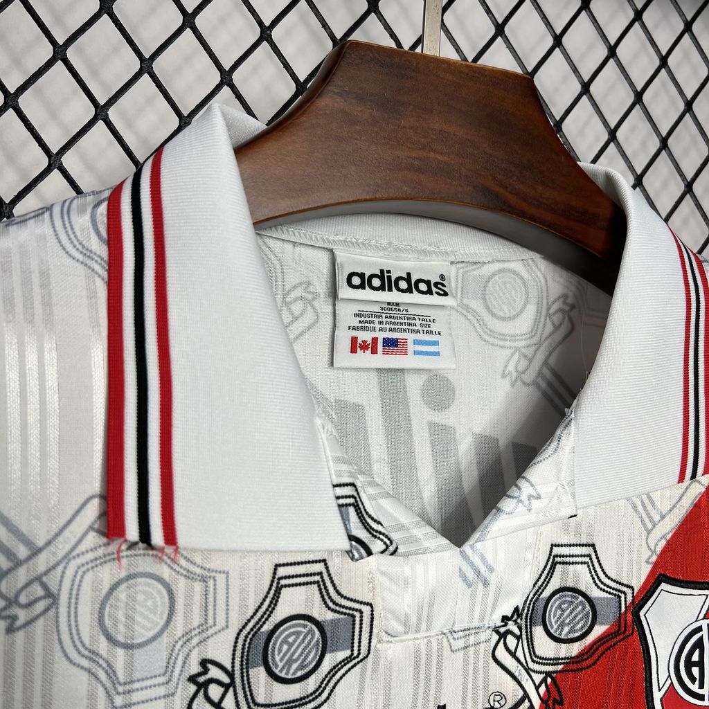 2024070713445211.jpg Retro River Plate 1996/1998 Home Jersey - Image 10