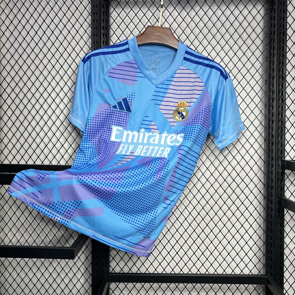 2024071013285683.jpg Mens Real Madrid 2024/25 Goalkeeper Jersey - Image 1