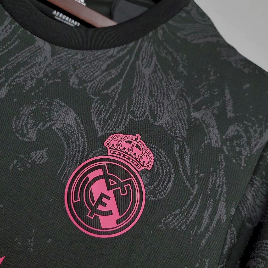 2024071218431089.jpg Retro Real Madrid 2020/21 Third Jersey - Image 8