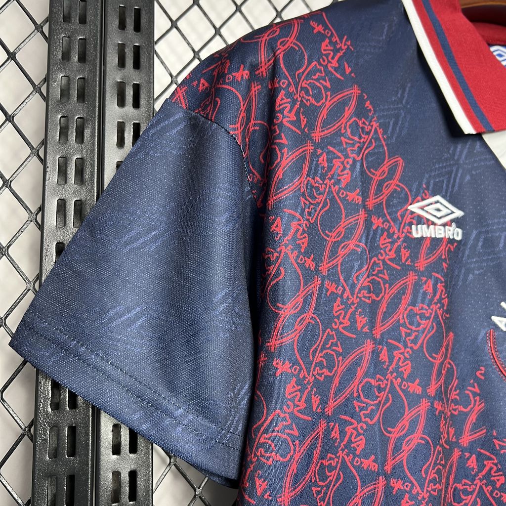 2024071221322127.jpg Retro Ajax 1994/95 Away Jersey - Image 8
