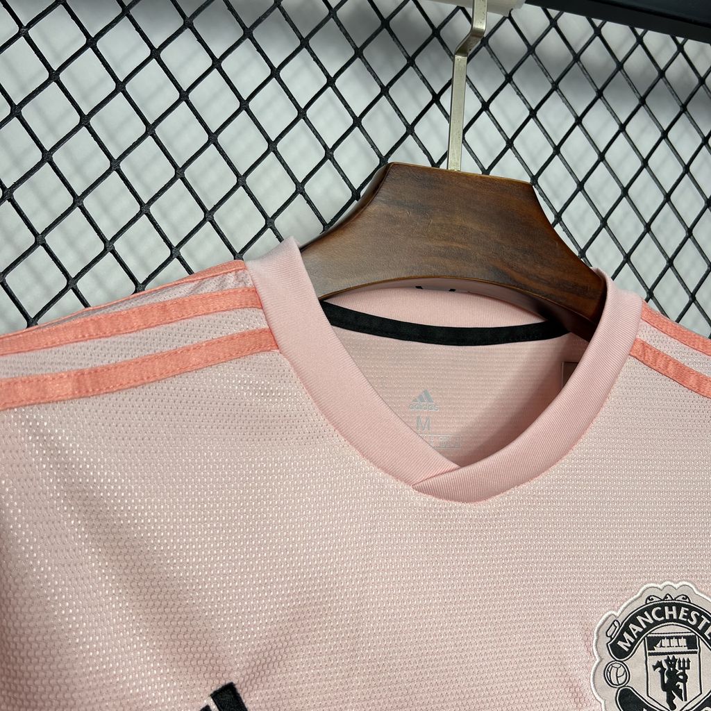 2024071221450653.jpg Retro Manchester United 2018/19 Away Jersey - Image 5