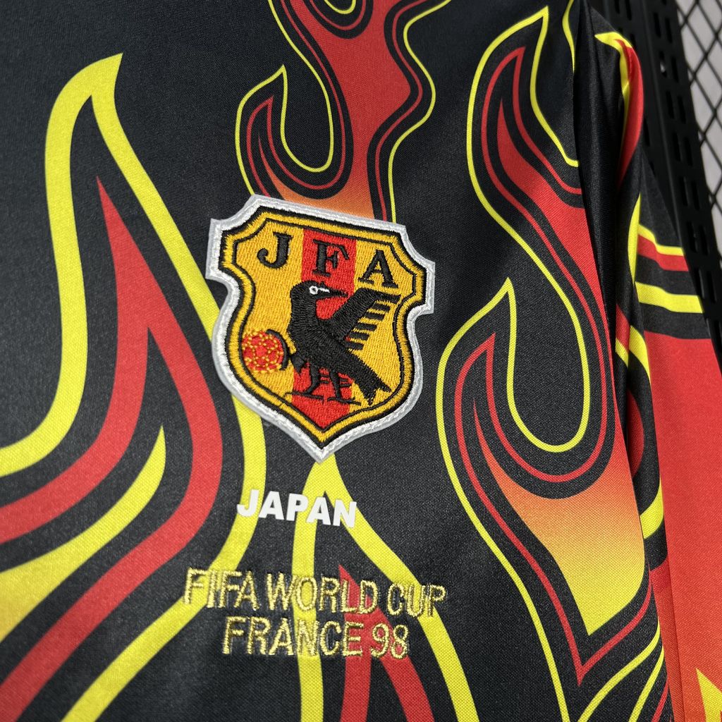 202407192144337.jpg Retro Japan 1998 Goalkeeper Red Flame Jersey - Image 4